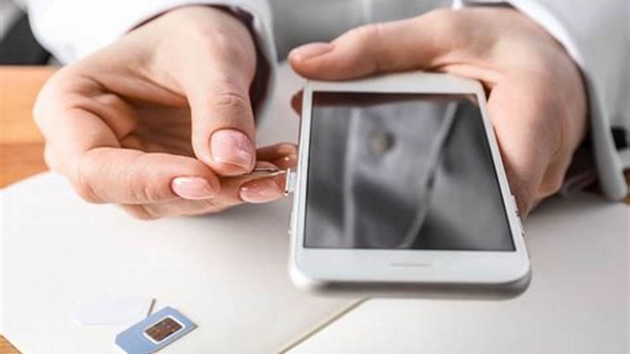 How to Successfully Insert a SIM Card into Your Celero3 5G Phone: A Comprehensive Guide