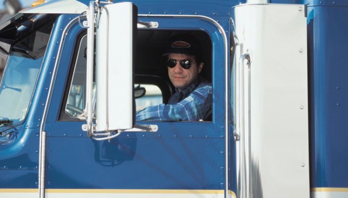 How to become a pilot car driver