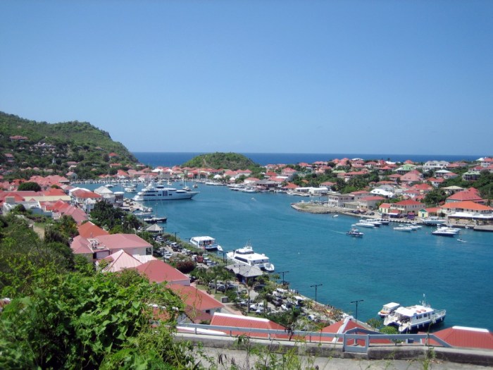 How to get to st barths