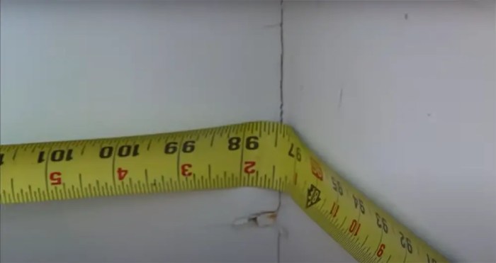How to cut aluminum gutters